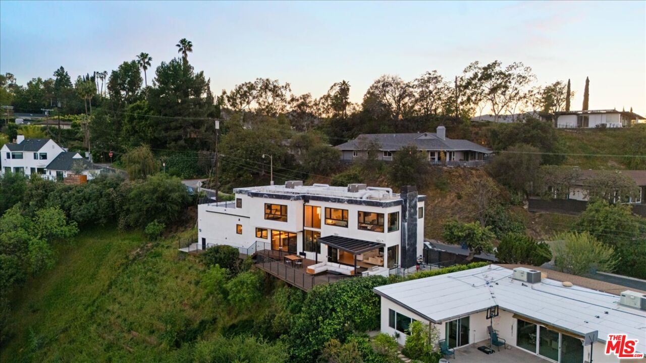 Property photo 43