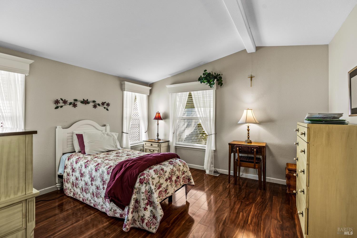 Property photo 32