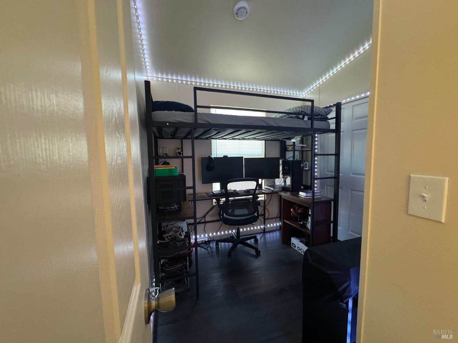 Property photo 24