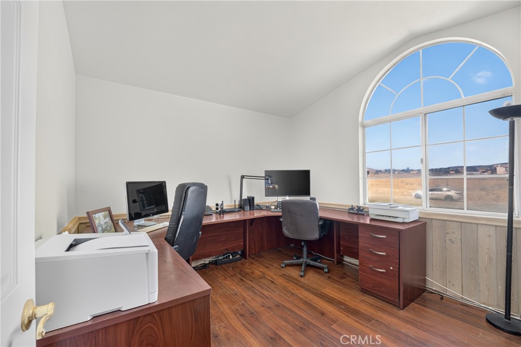 Property photo 28
