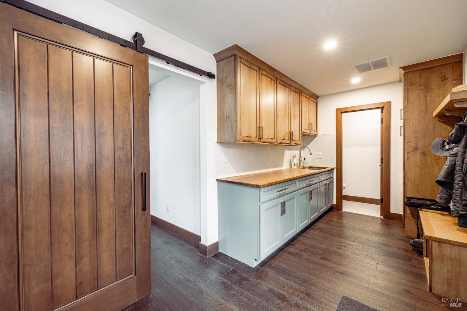 Property photo 23
