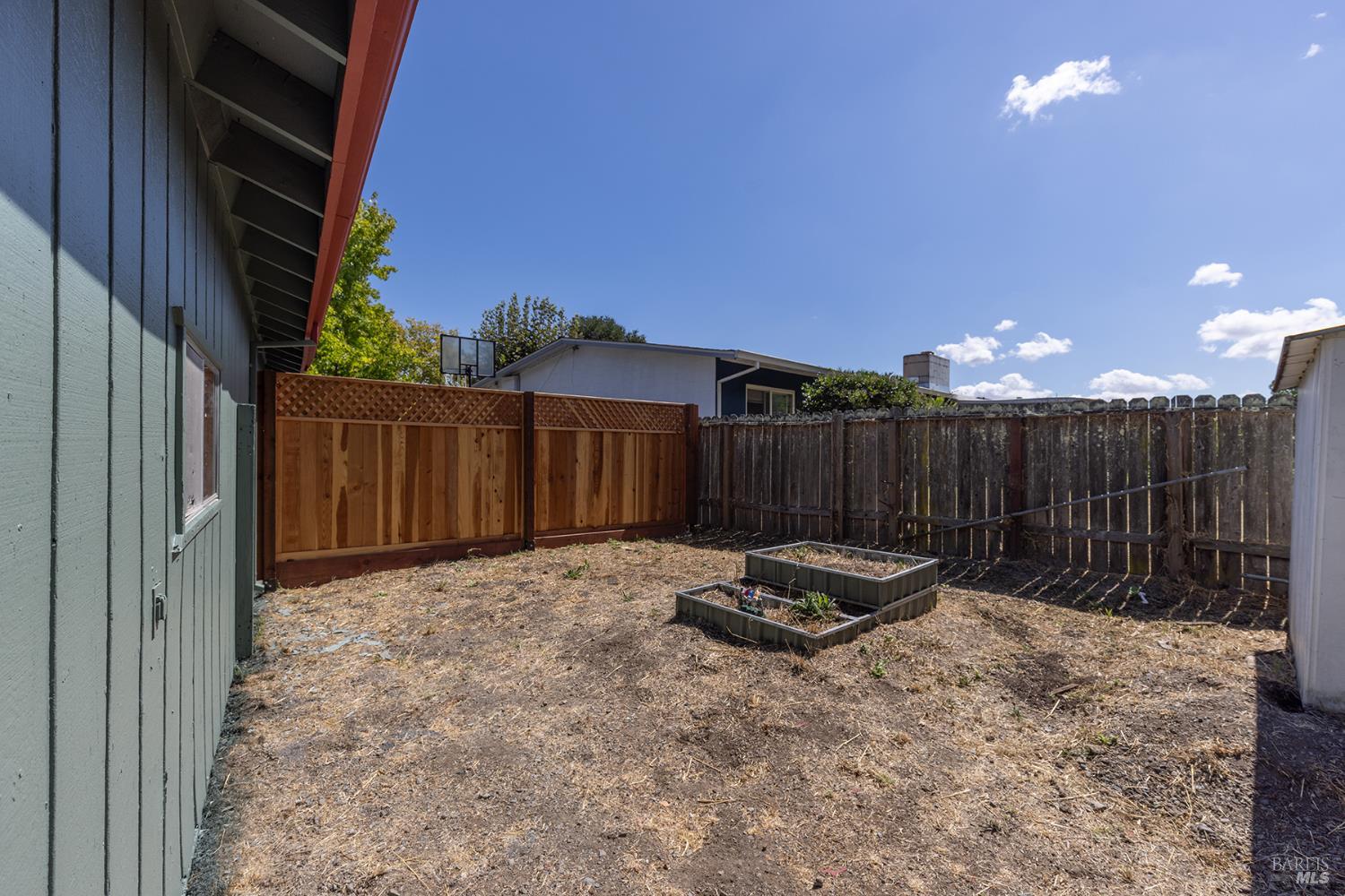 Property photo 33