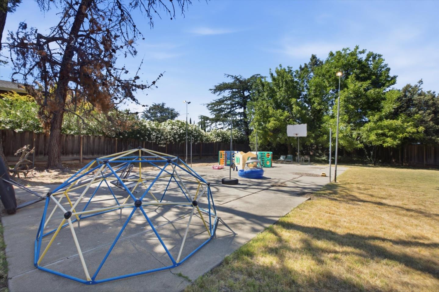 Property photo 31