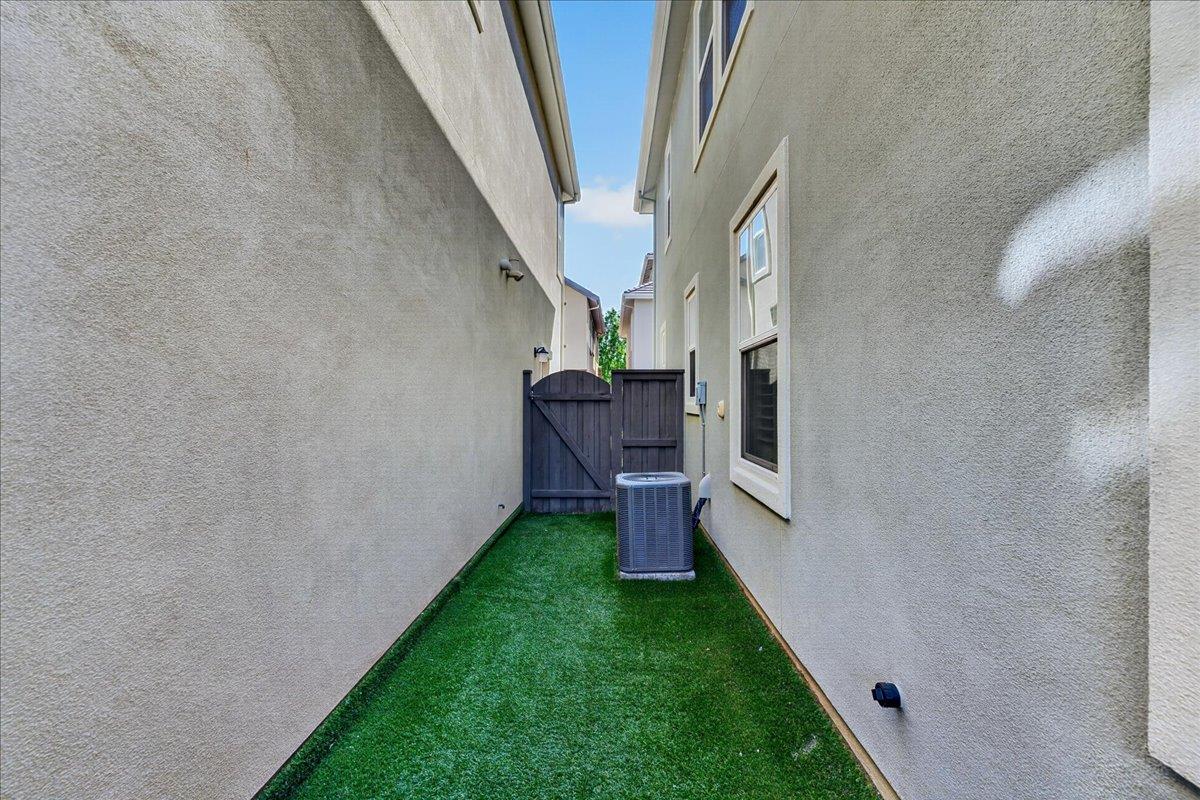 Property photo 50