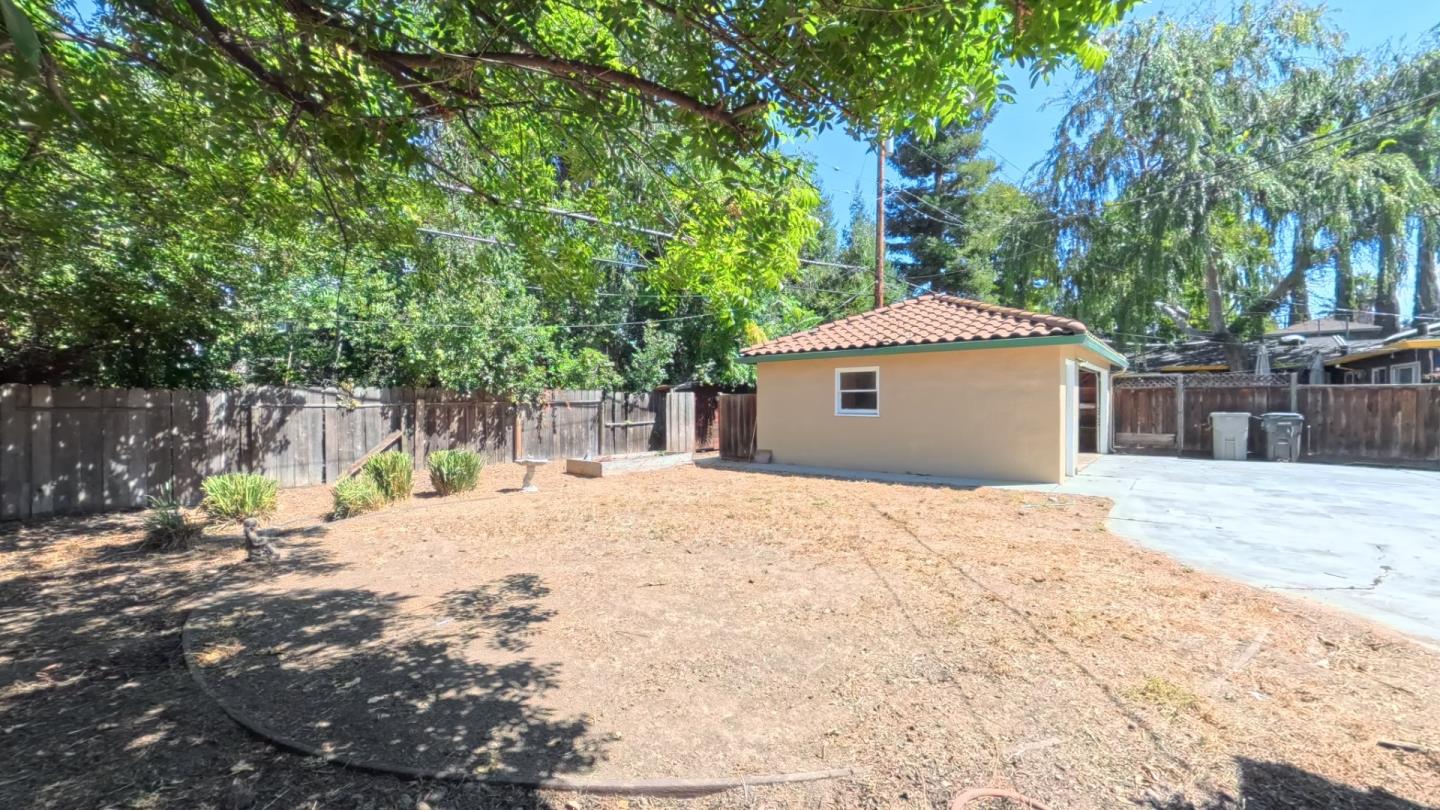 Property photo 43