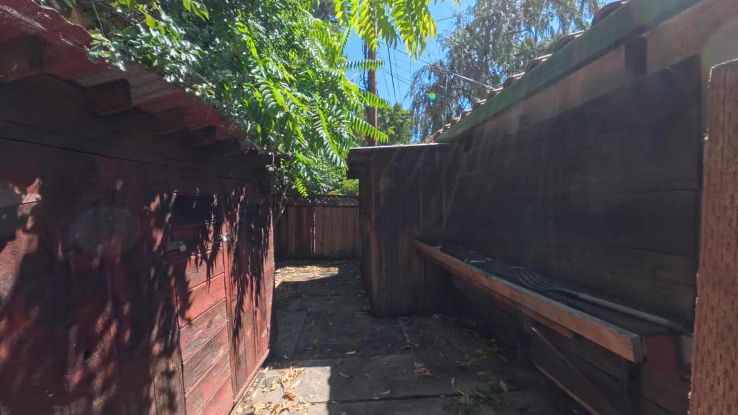Property photo 46