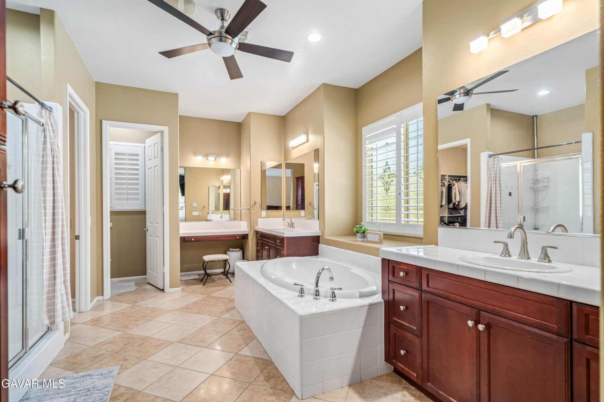 Property photo 46