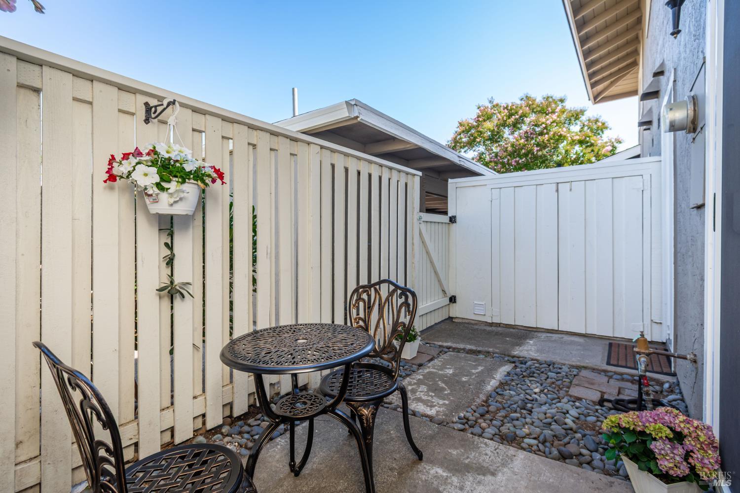 Property photo 32