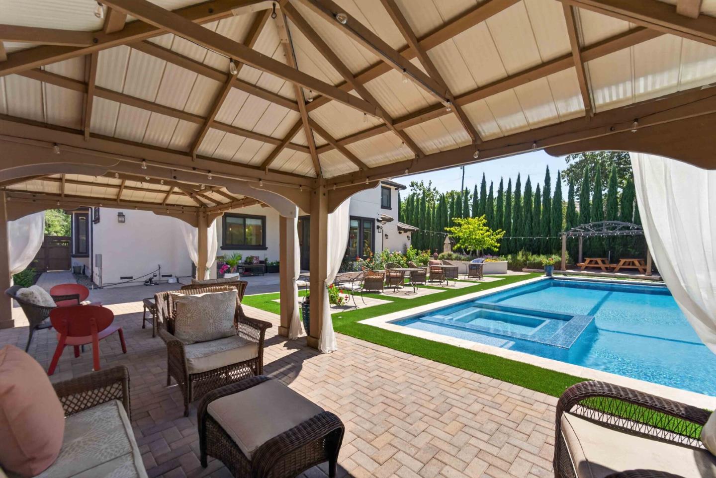 Property photo 31
