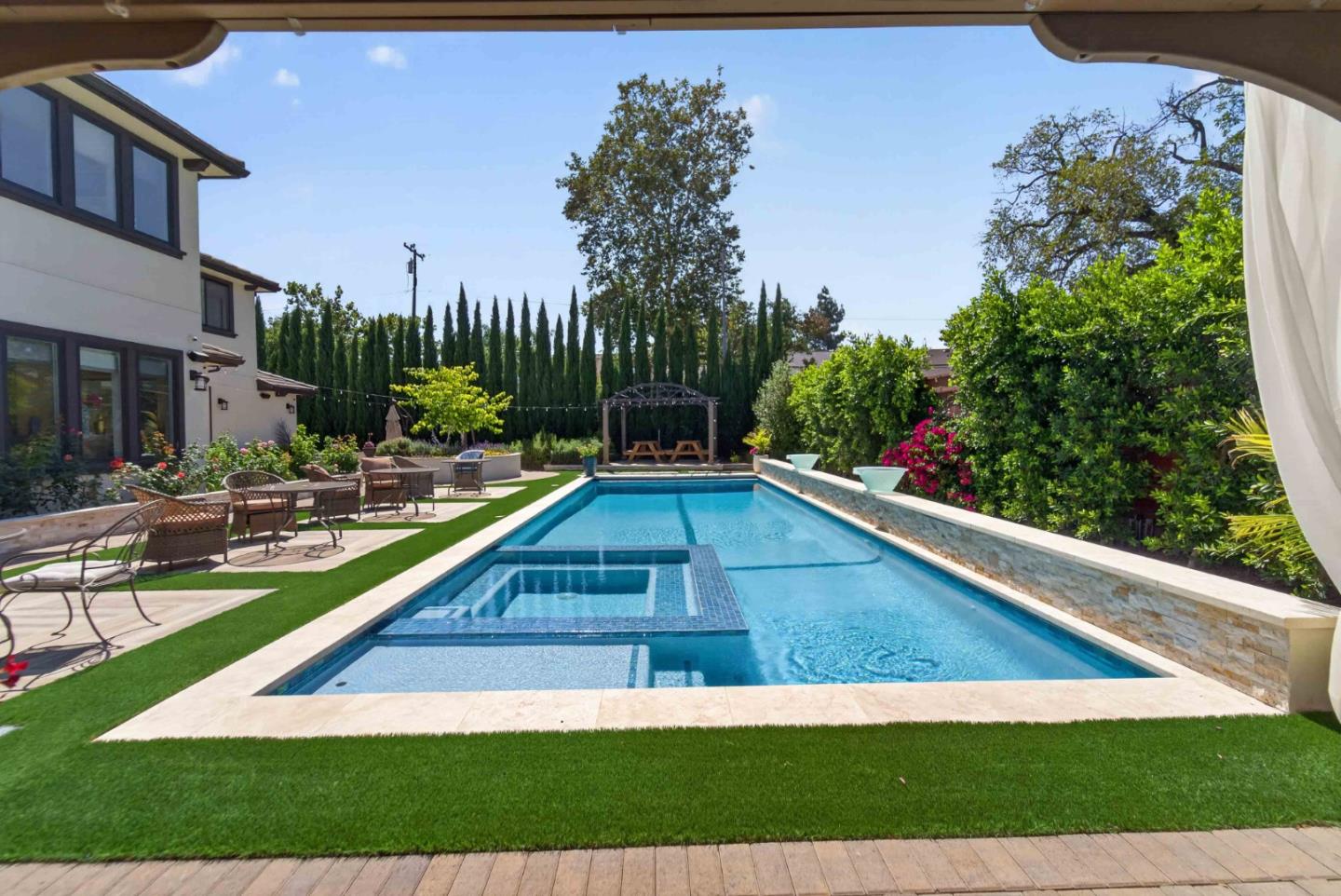 Property photo 32