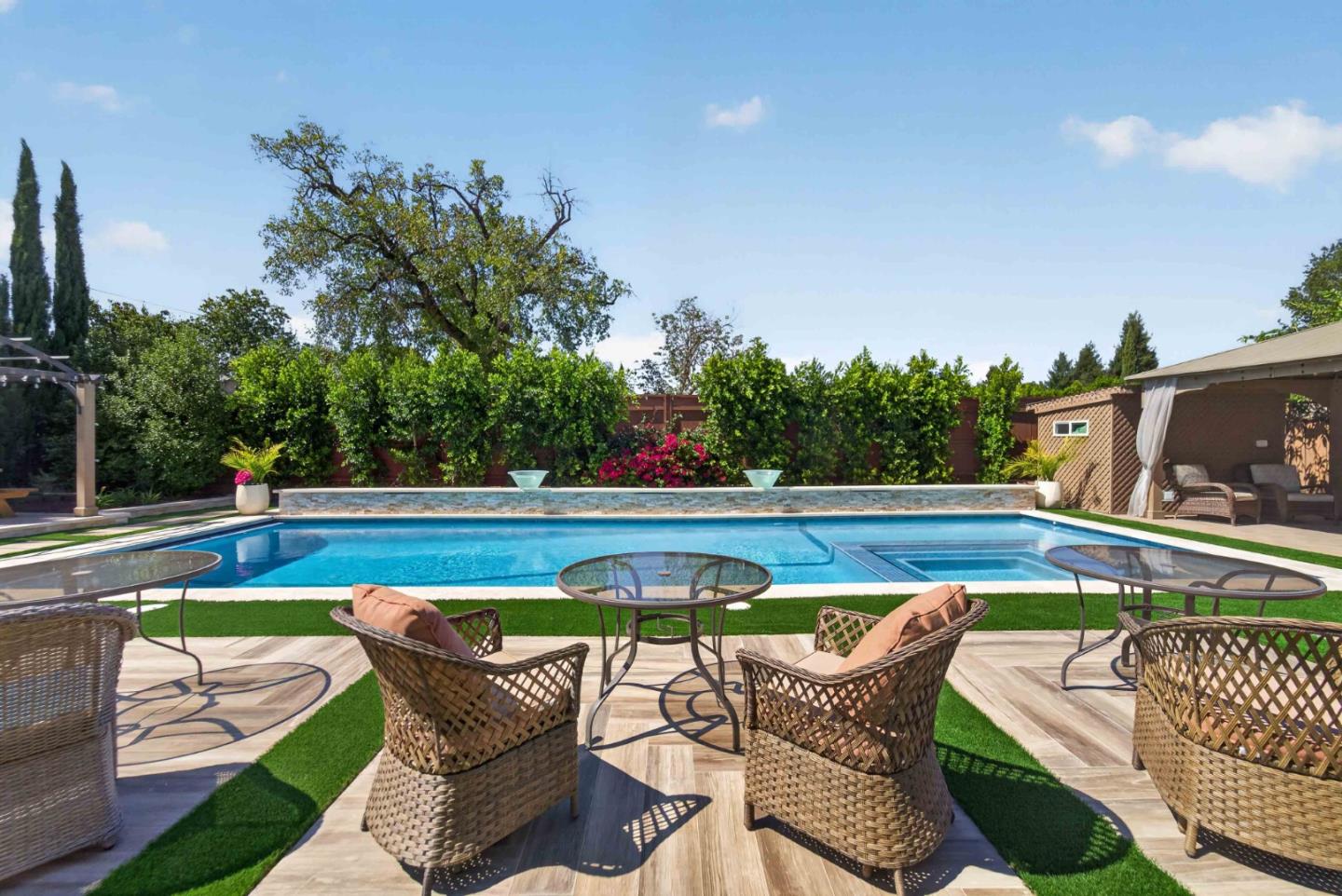 Property photo 38