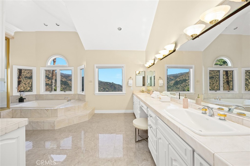 Property photo 50