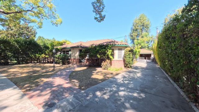 Property photo 50