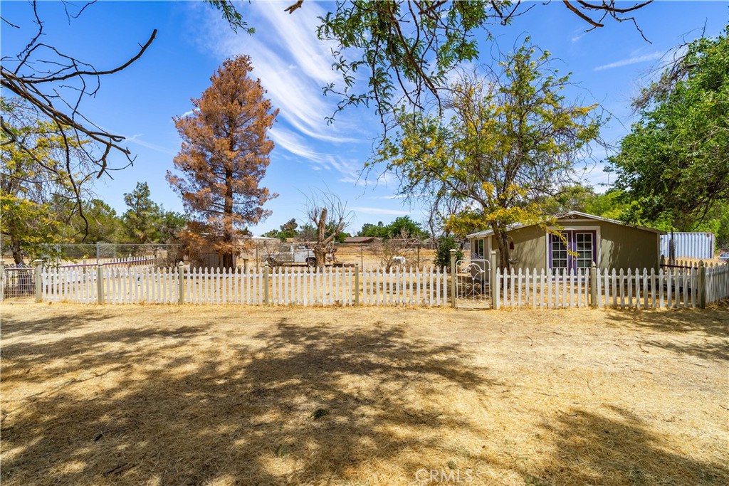 Property photo 38
