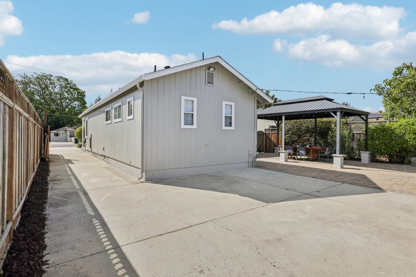 Property photo 38
