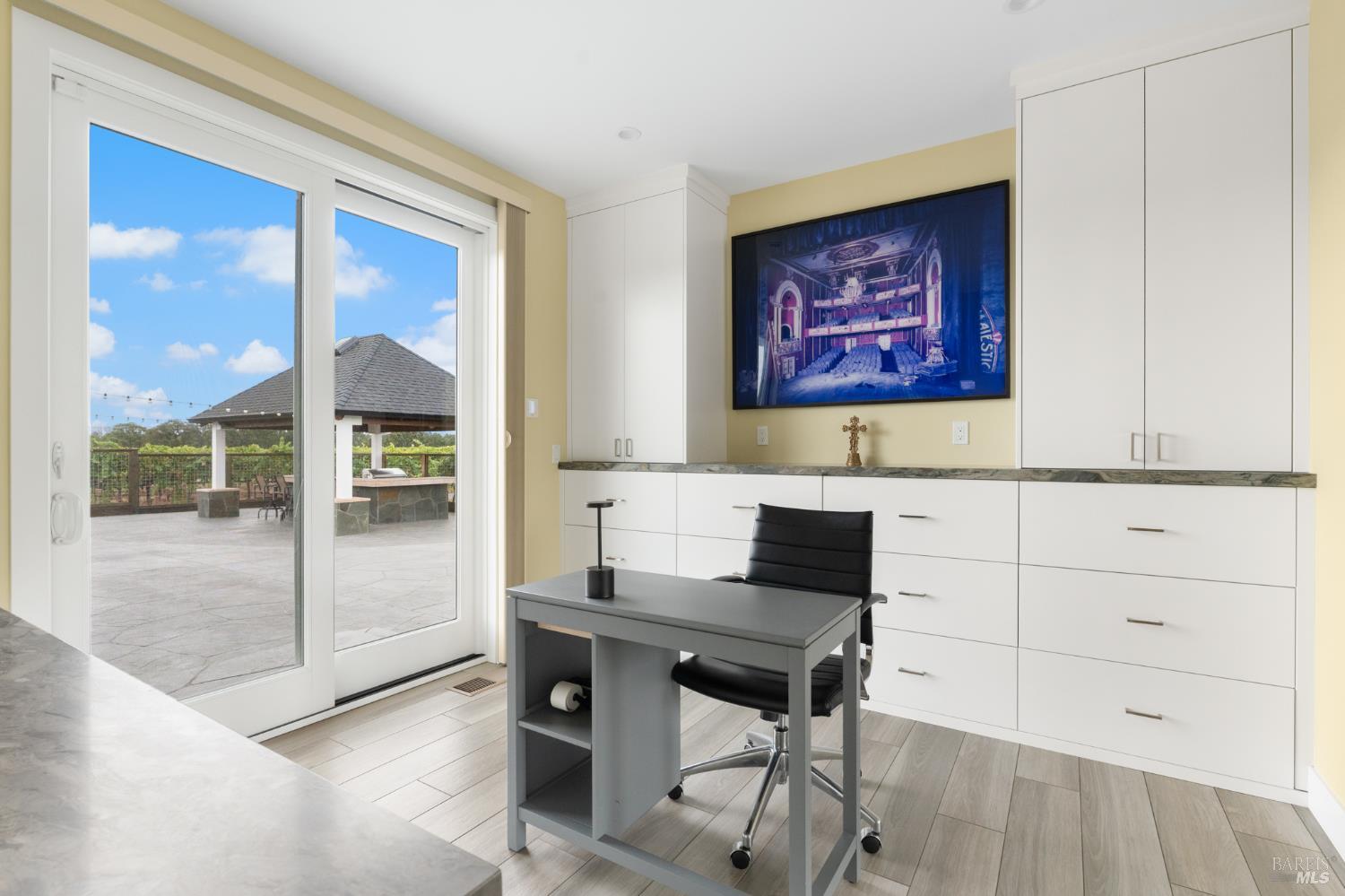Property photo 25