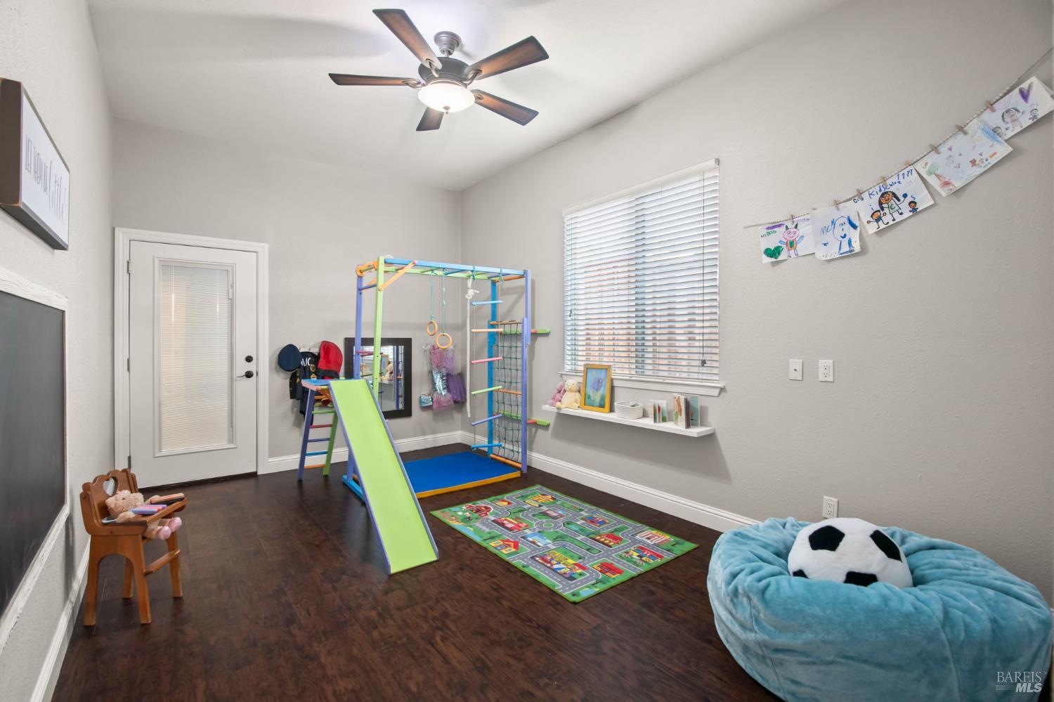 Property photo 44