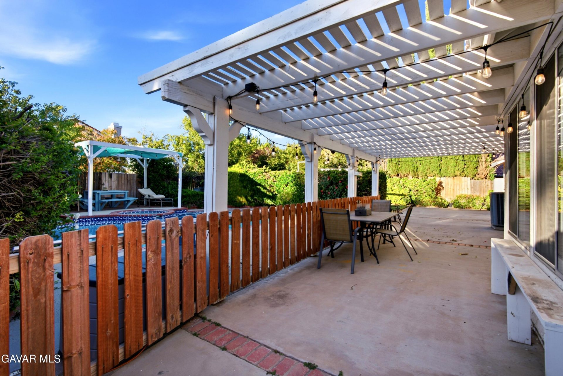 Property photo 38