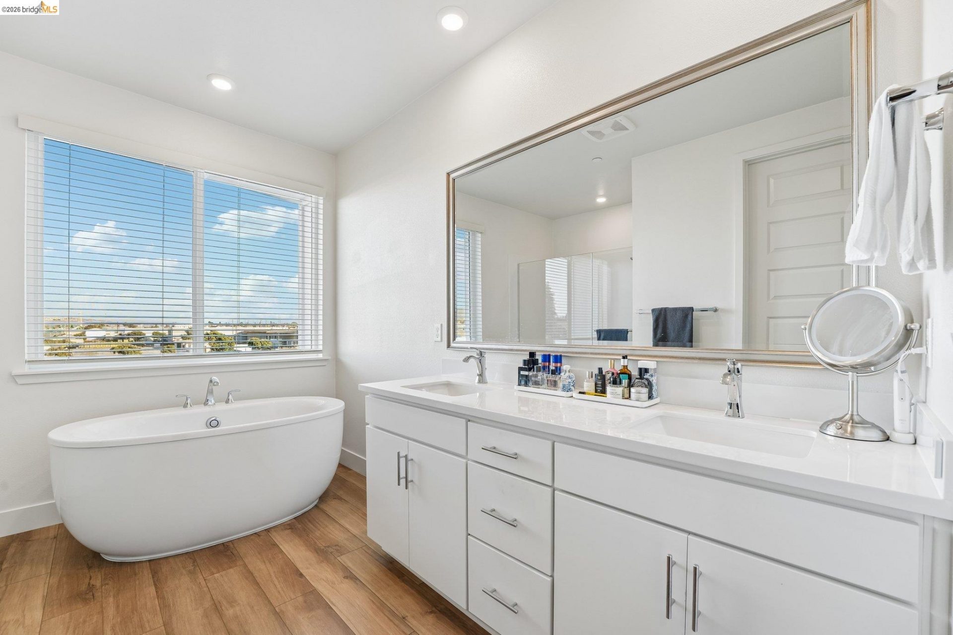 Property photo 43