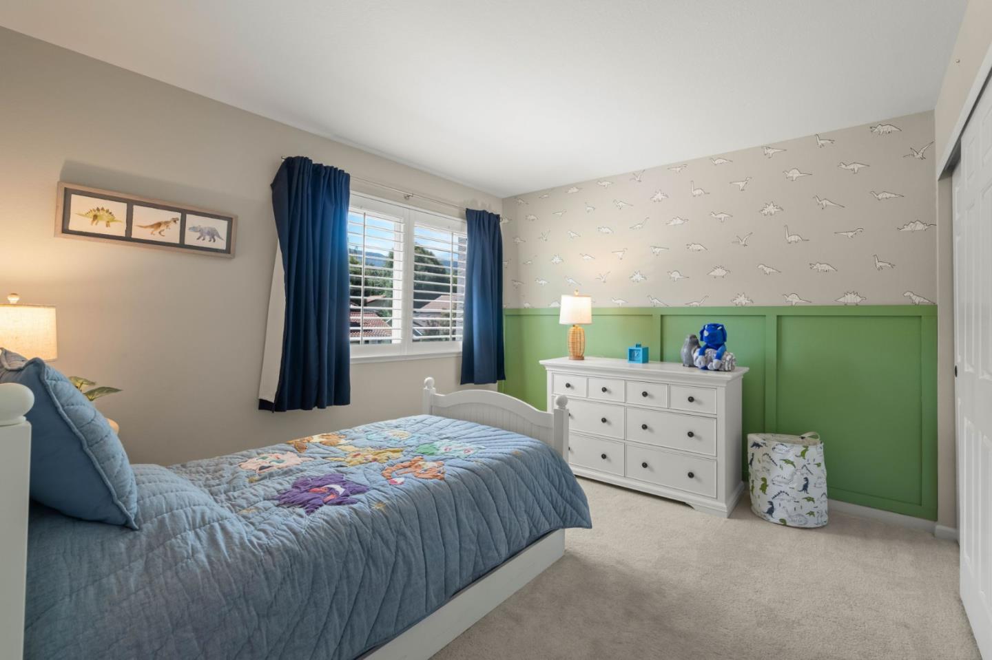 Property photo 35