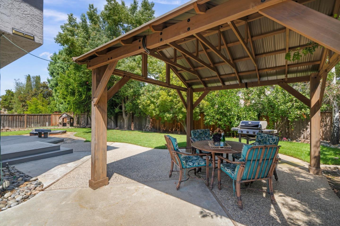 Property photo 38