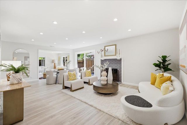 Property photo 44
