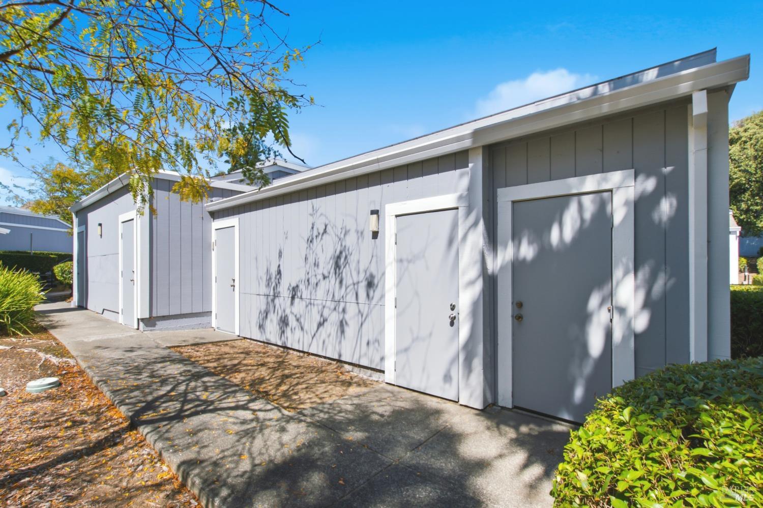 Property photo 32