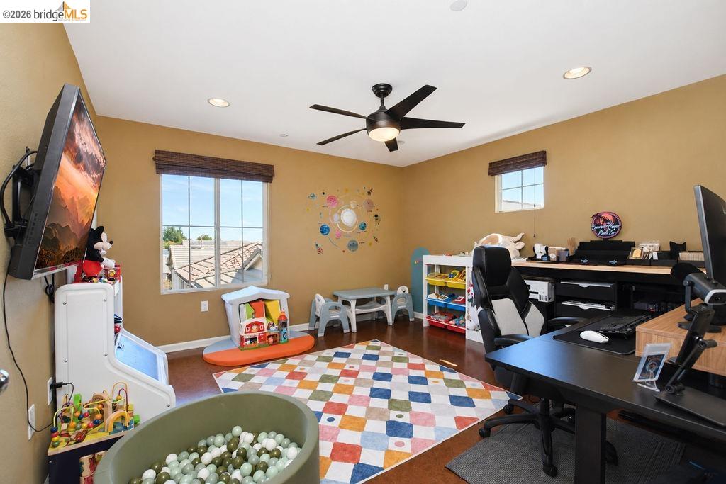 Property photo 35