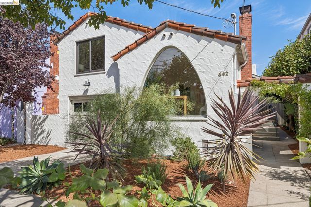 Property photo 32