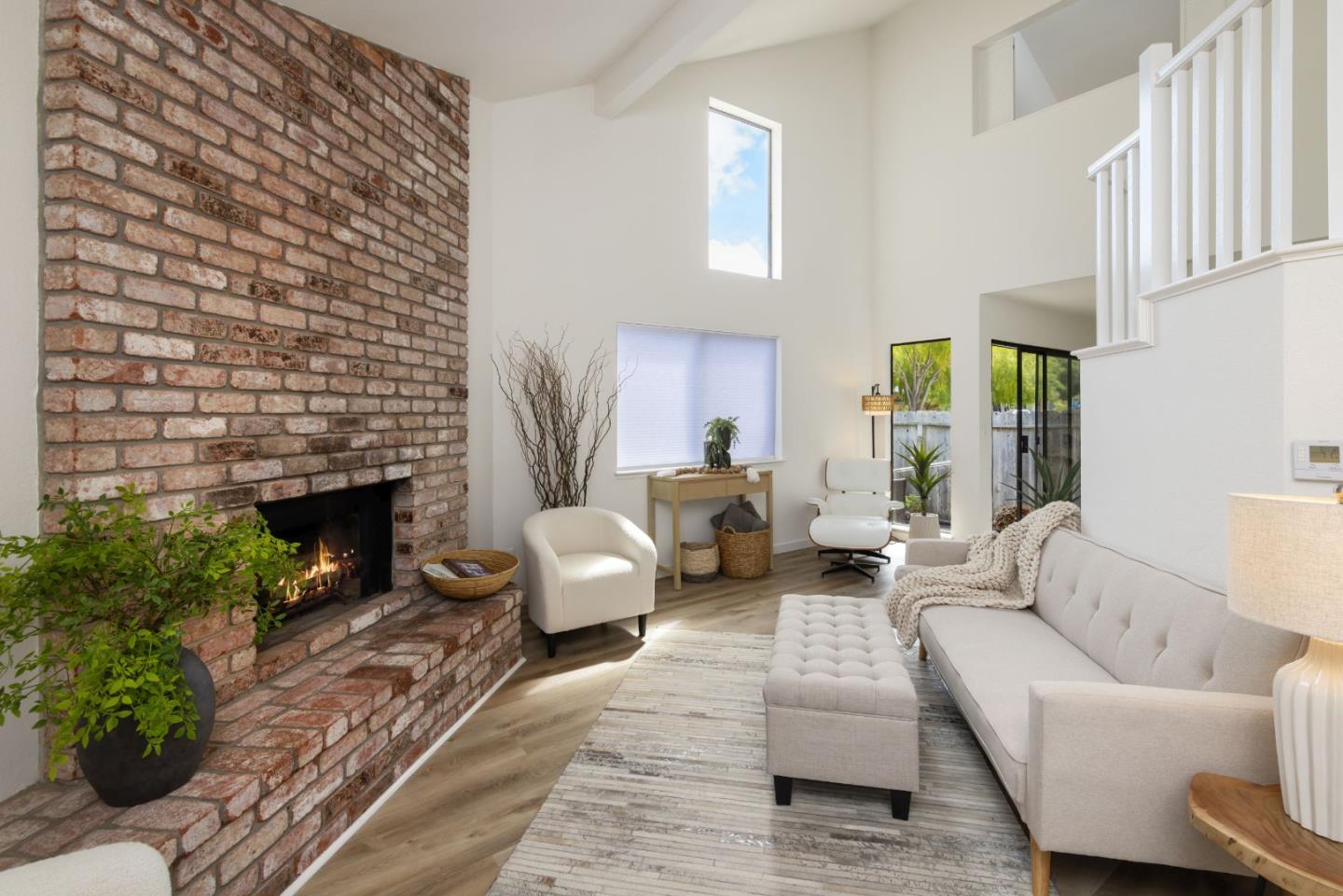 1901 Courtyard Dr
