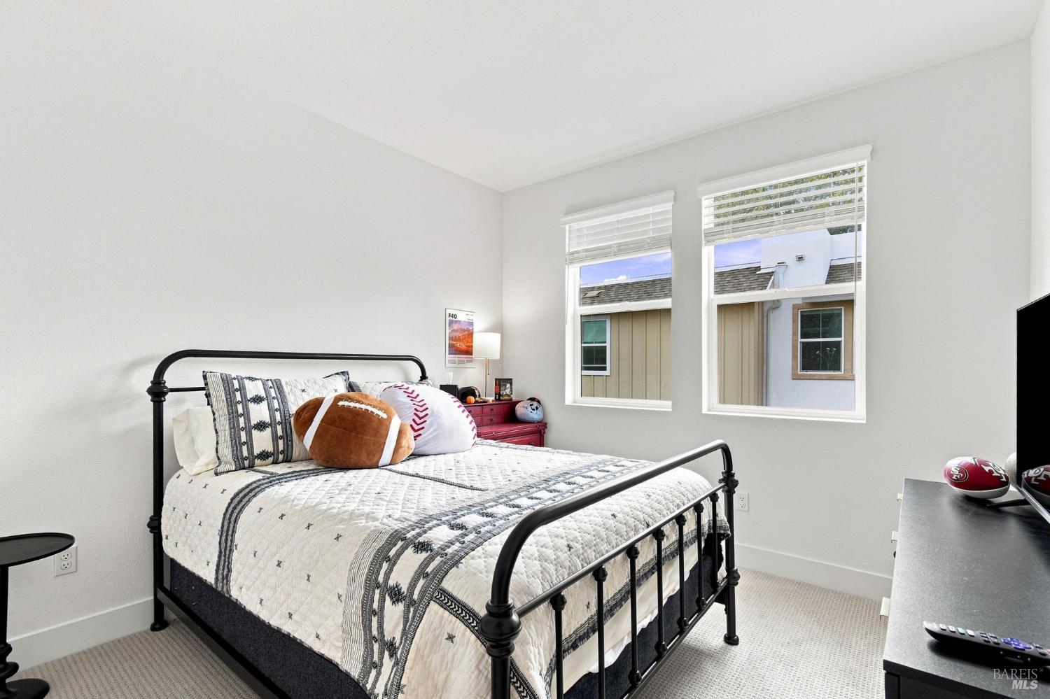 Property photo 28