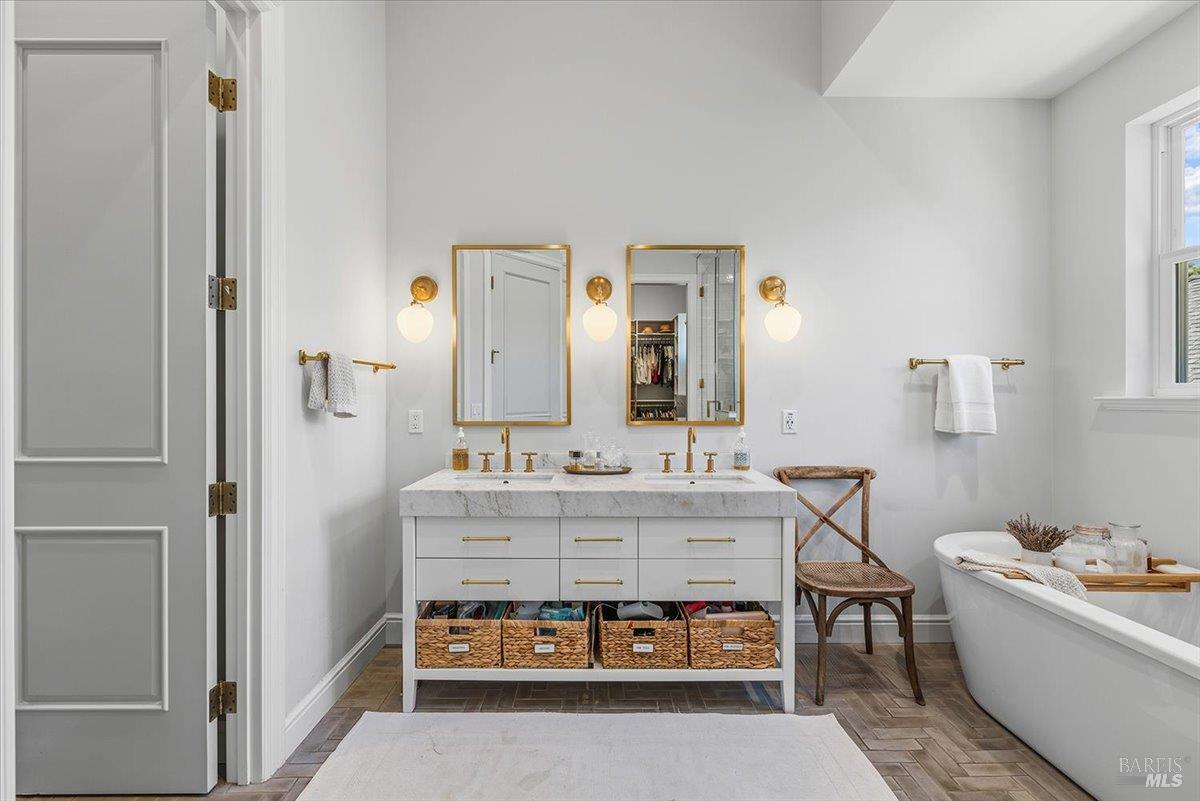 Property photo 44