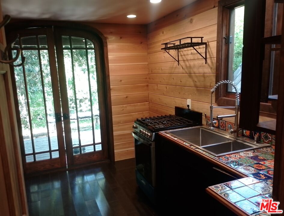 Property photo 48