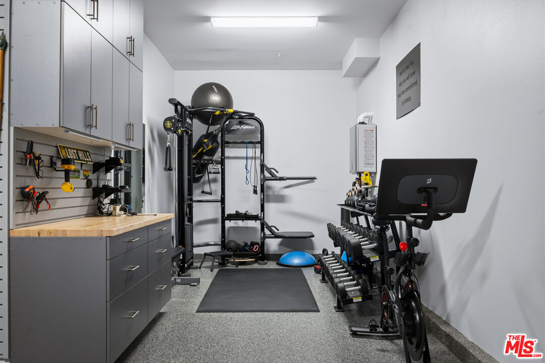 Property photo 44