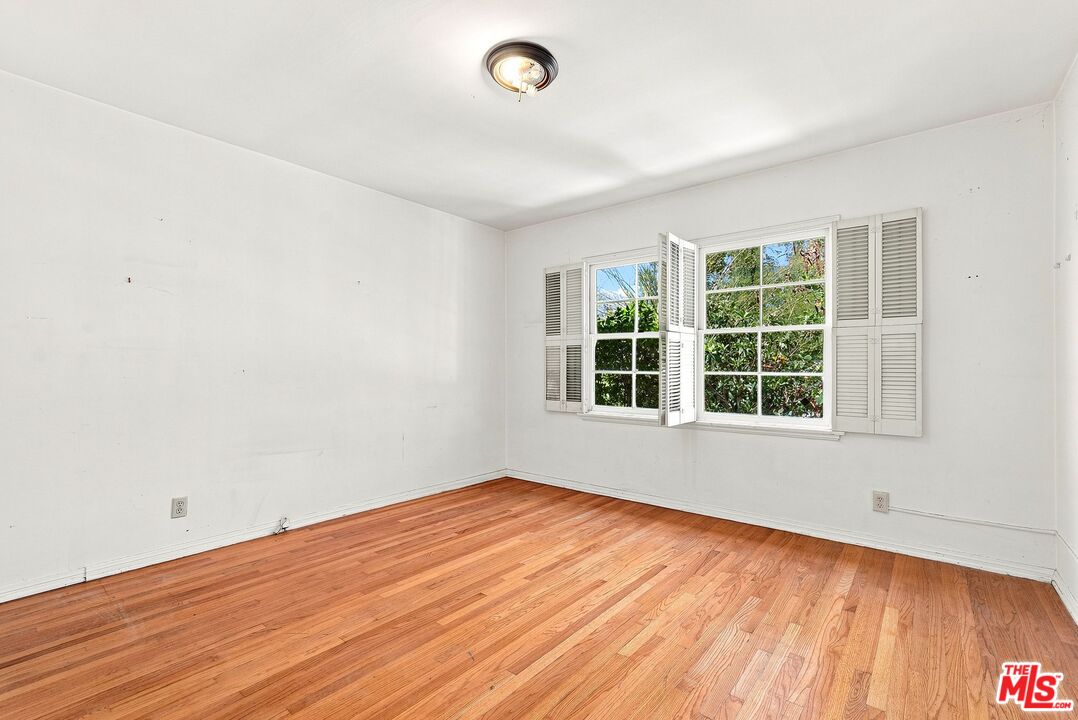 Property photo 34