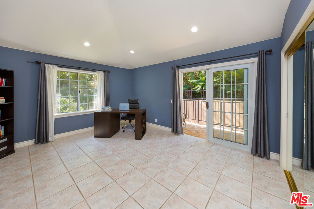Property photo 43