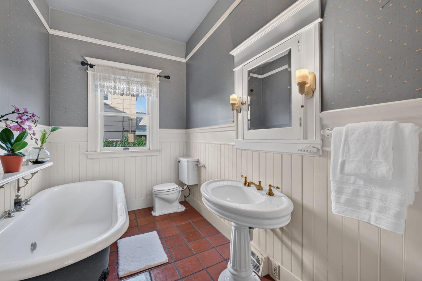 Property photo 35