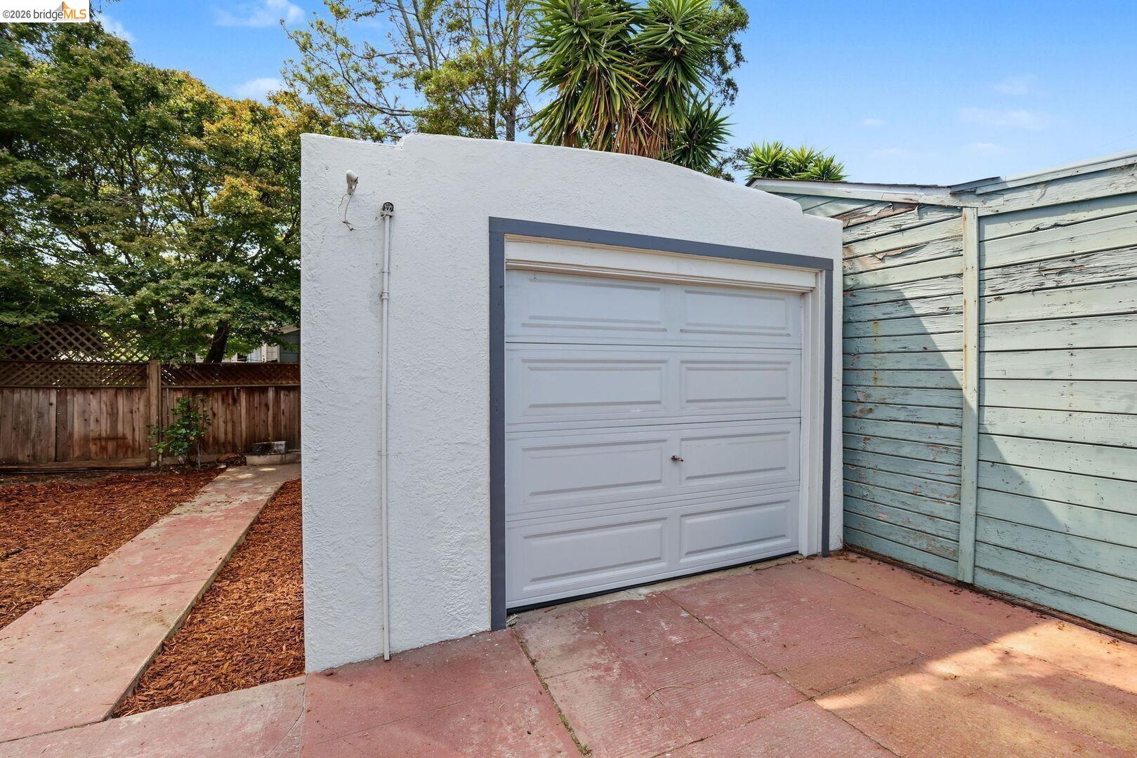 Property photo 34