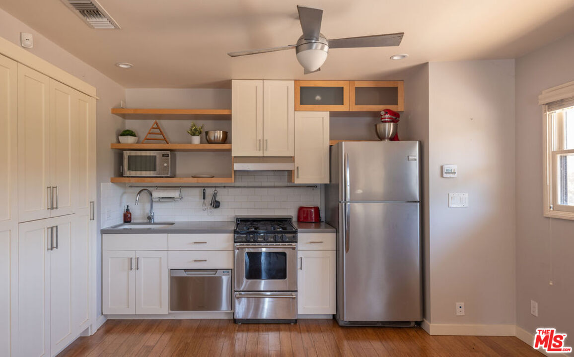 Property photo 23