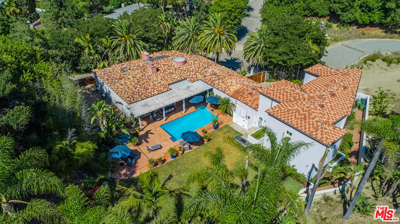1200 Roberts Rd