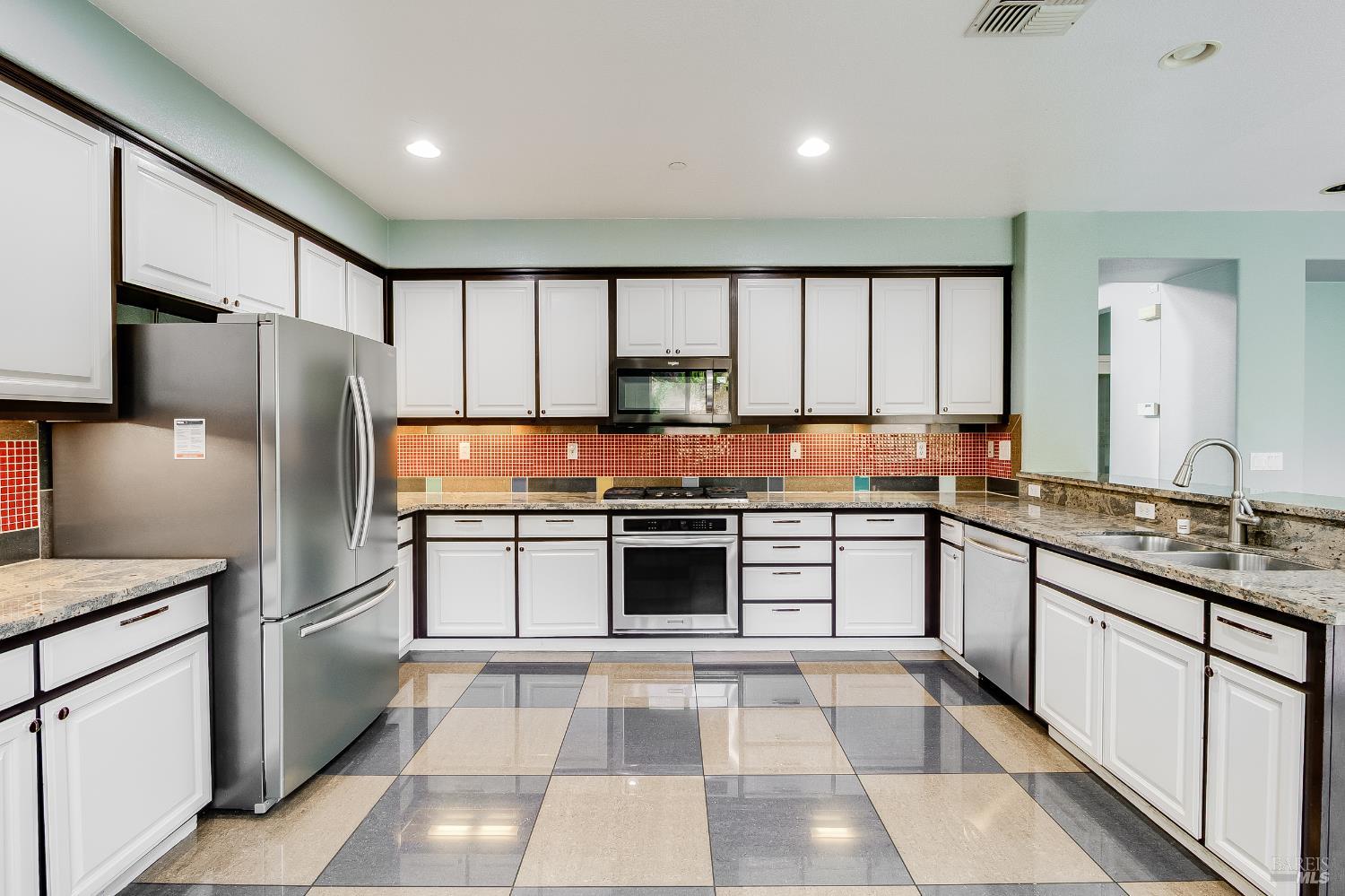 Property photo 28