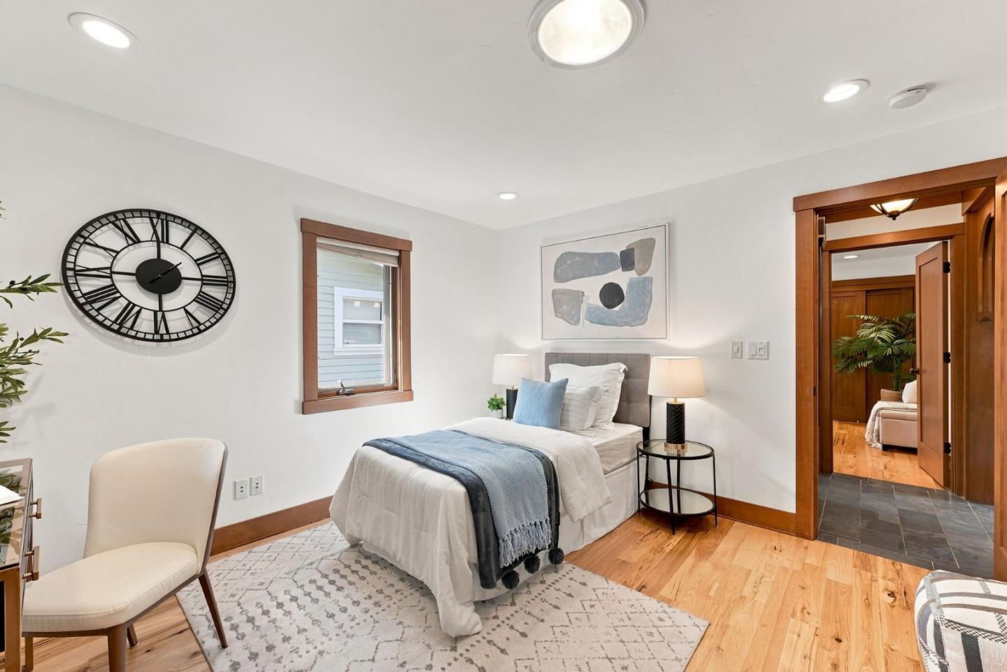 Property photo 33