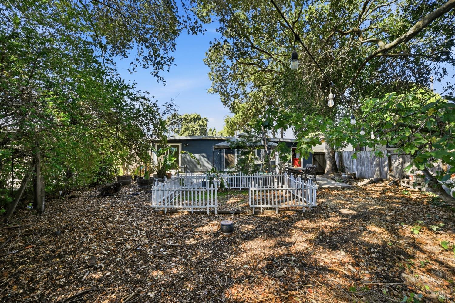 Property photo 35