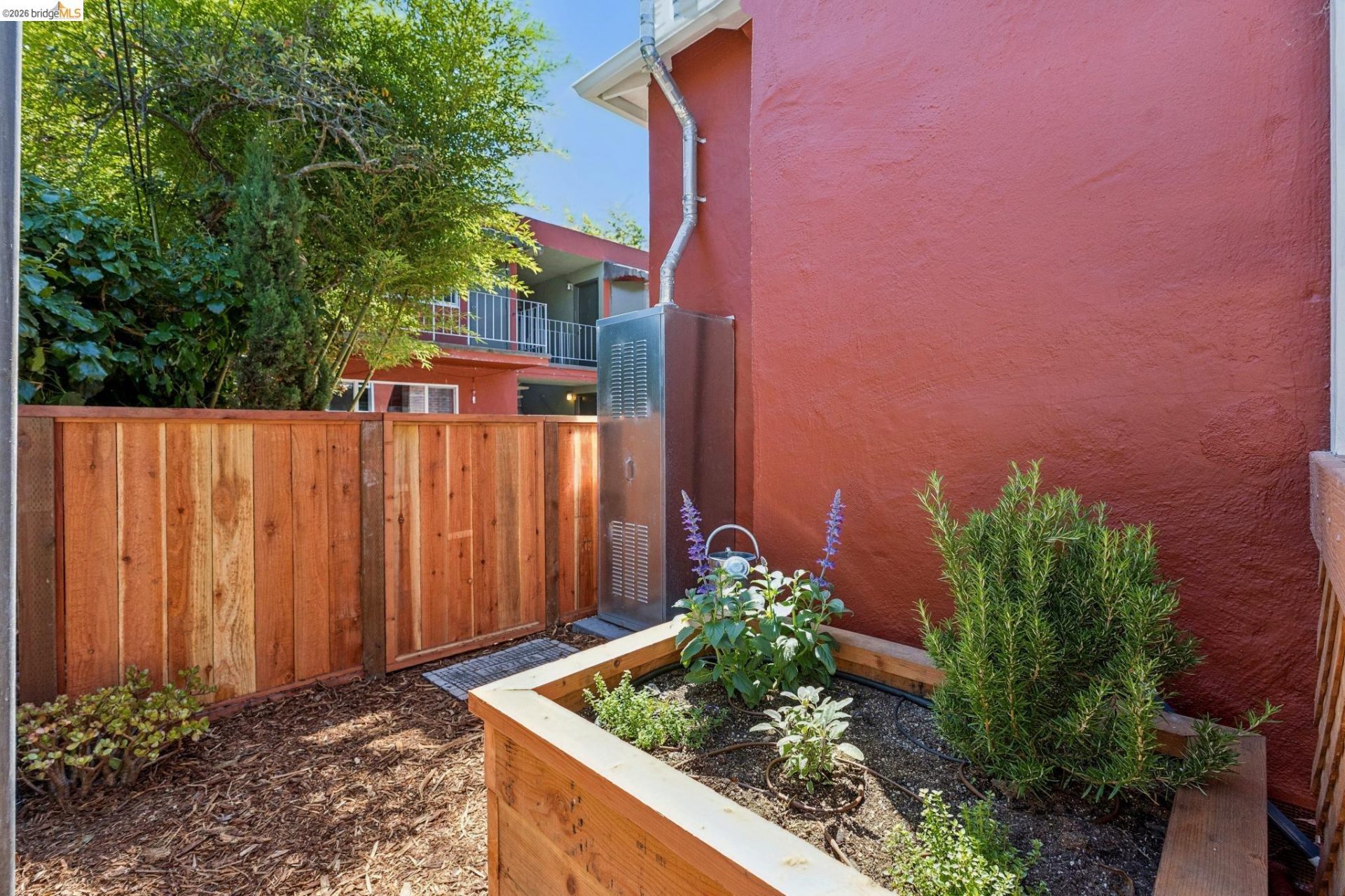 Property photo 32