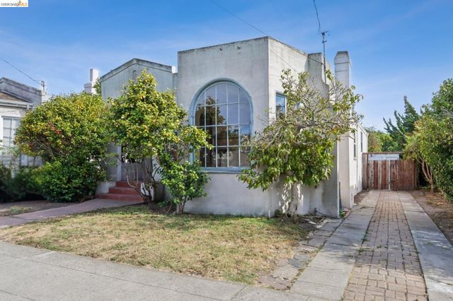 Property photo 44