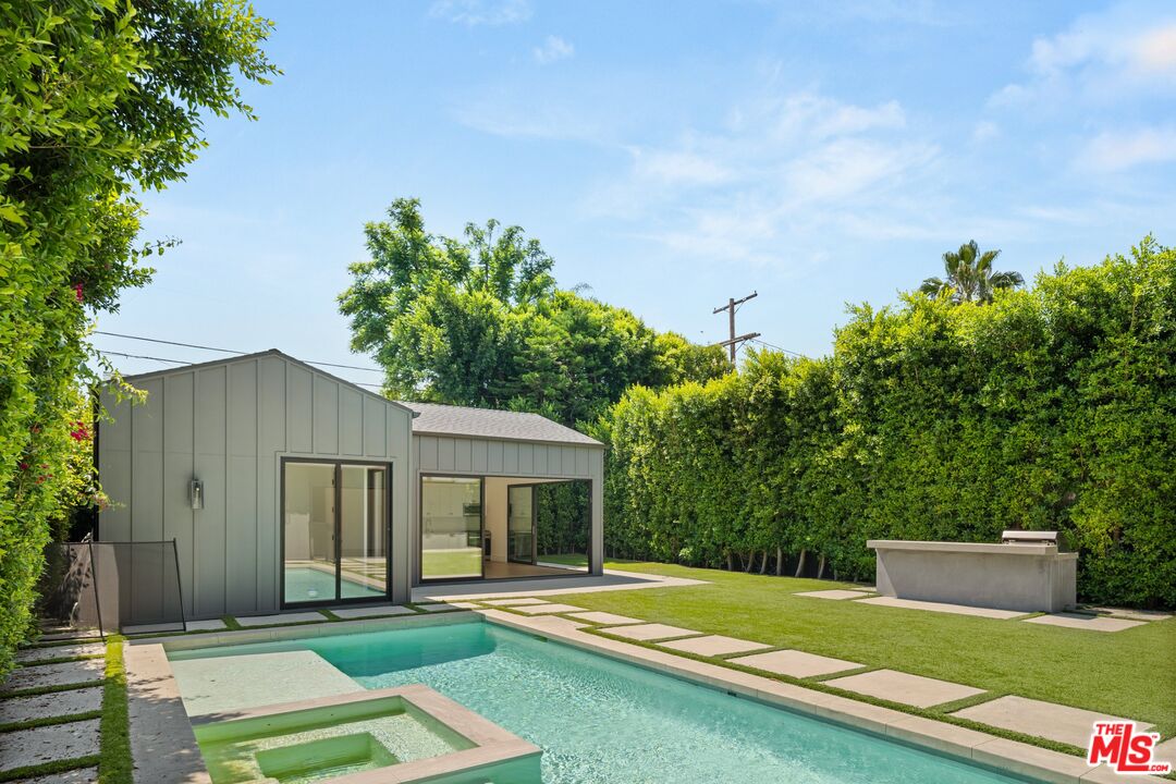 Property photo 35