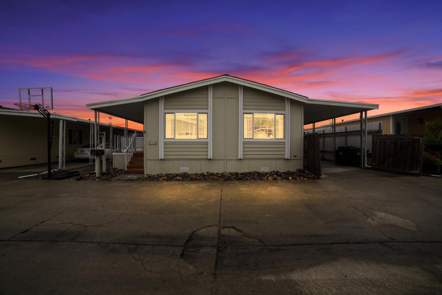 49 Blanca Ln