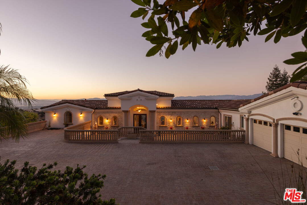 Property photo 37