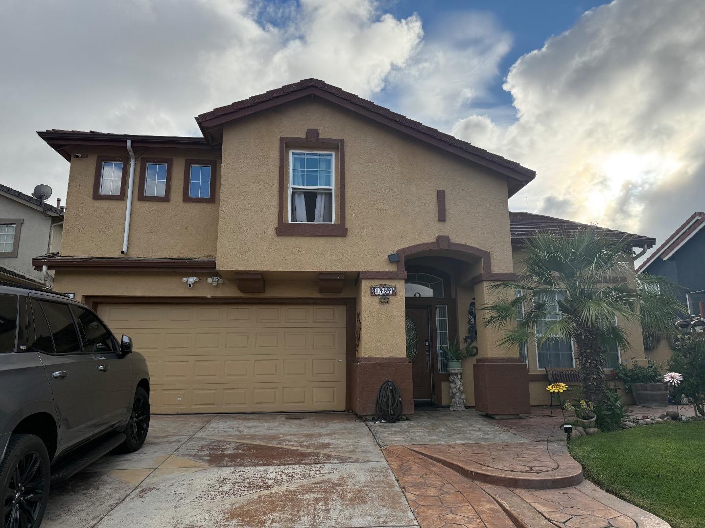 1454 Madrone Dr
