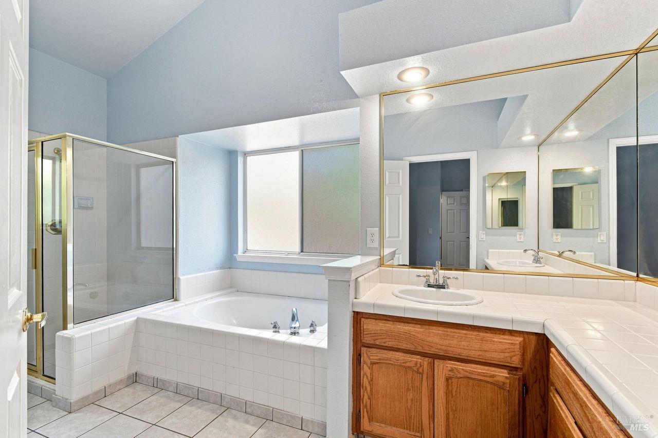 Property photo 44